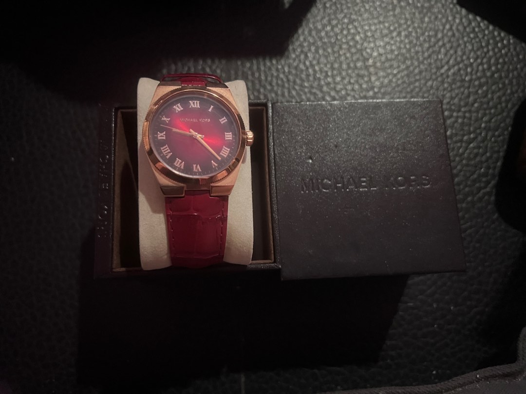 Red michael on sale kors watch men's