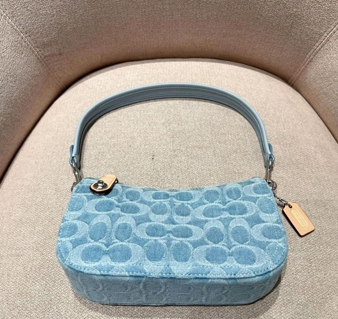 coach denim swinger (brand new), Luxury, Bags & Wallets on Carousell