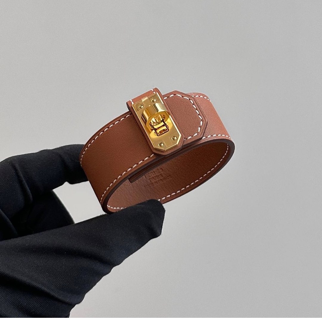 NEW Hermes Kelly Twist bracelet Gold Swift Ghw Size T2, Women's Fashion