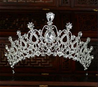 NEW STOCK‼️ Princess Tiara Crown For Wedding, Debut, Birthday, Sagala