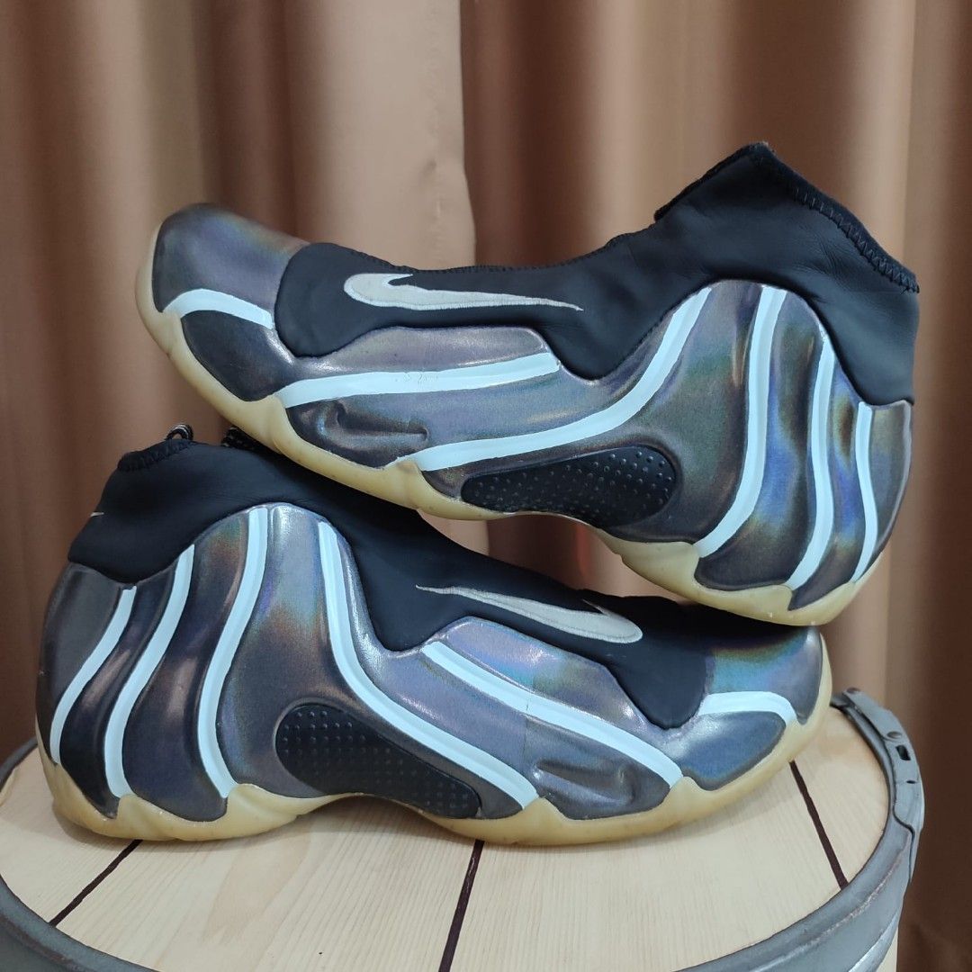 flightposite topaz mist on feet