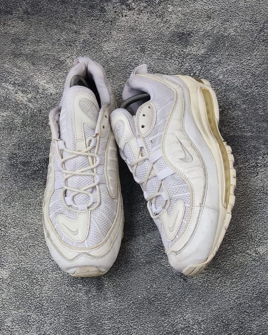 Nike Air Max 98 Triple White, Fesyen Pria, Sepatu Sneakers di
