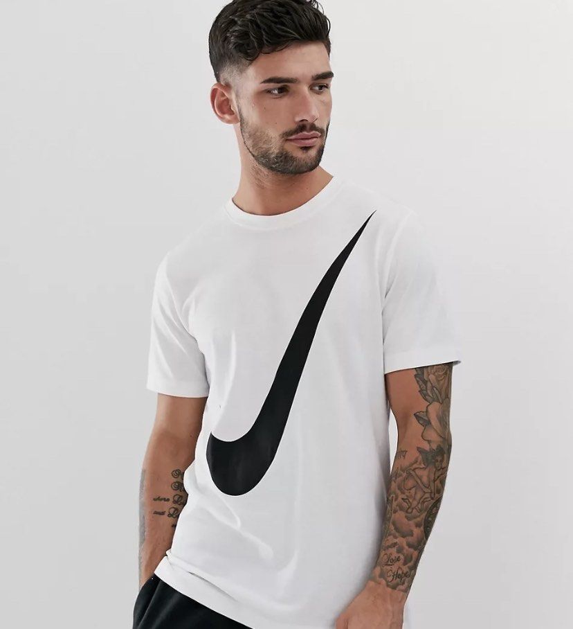 NEW Nike big swoosh t shirt