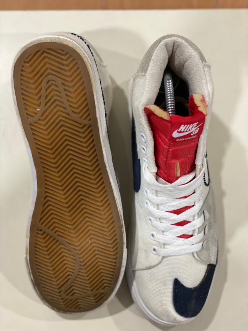 Nike store edge shoes