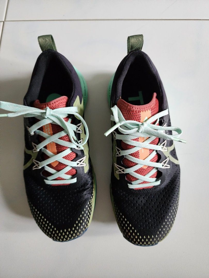 buy nike trail running shoes