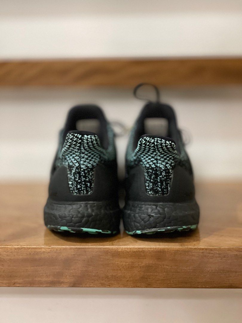 Adidas ultra boost core black  true hotsell green  gold metallic