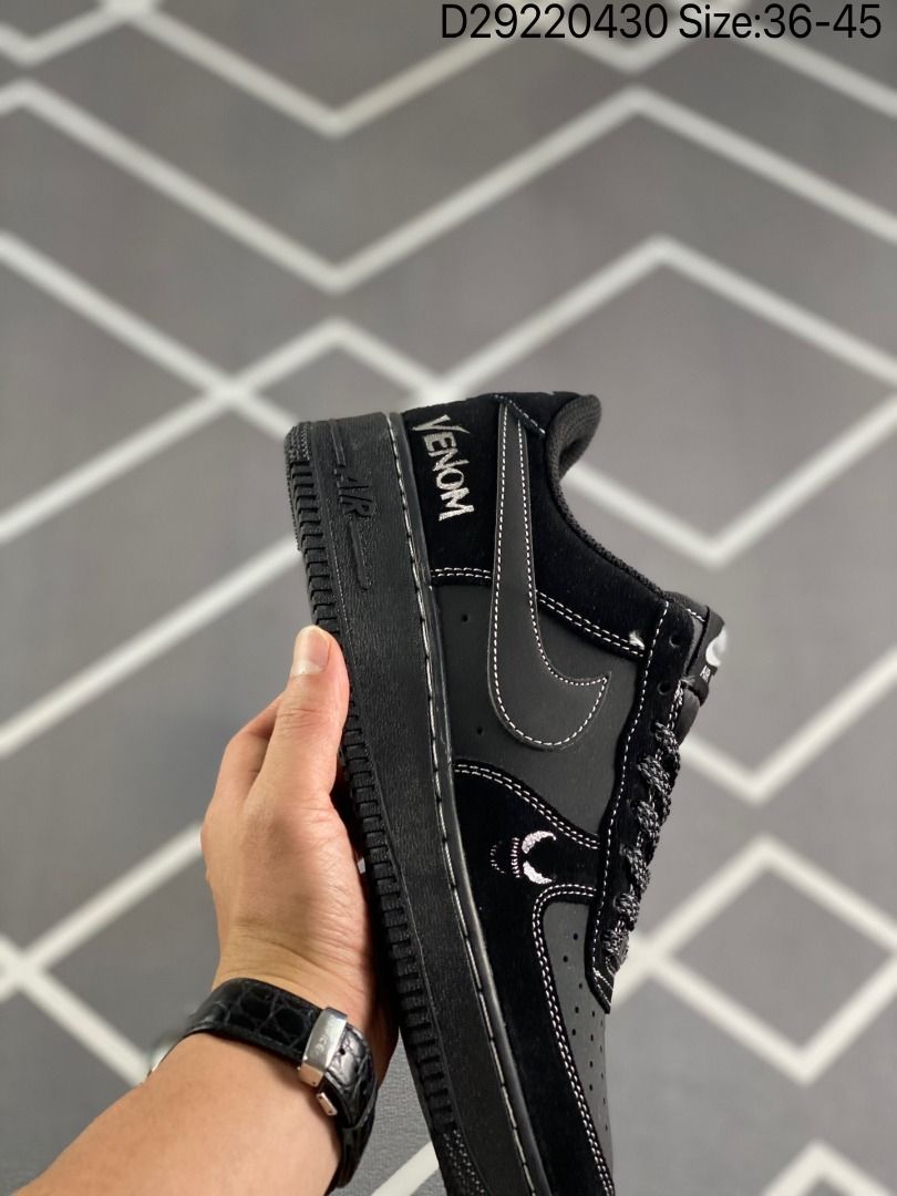 nike venom x