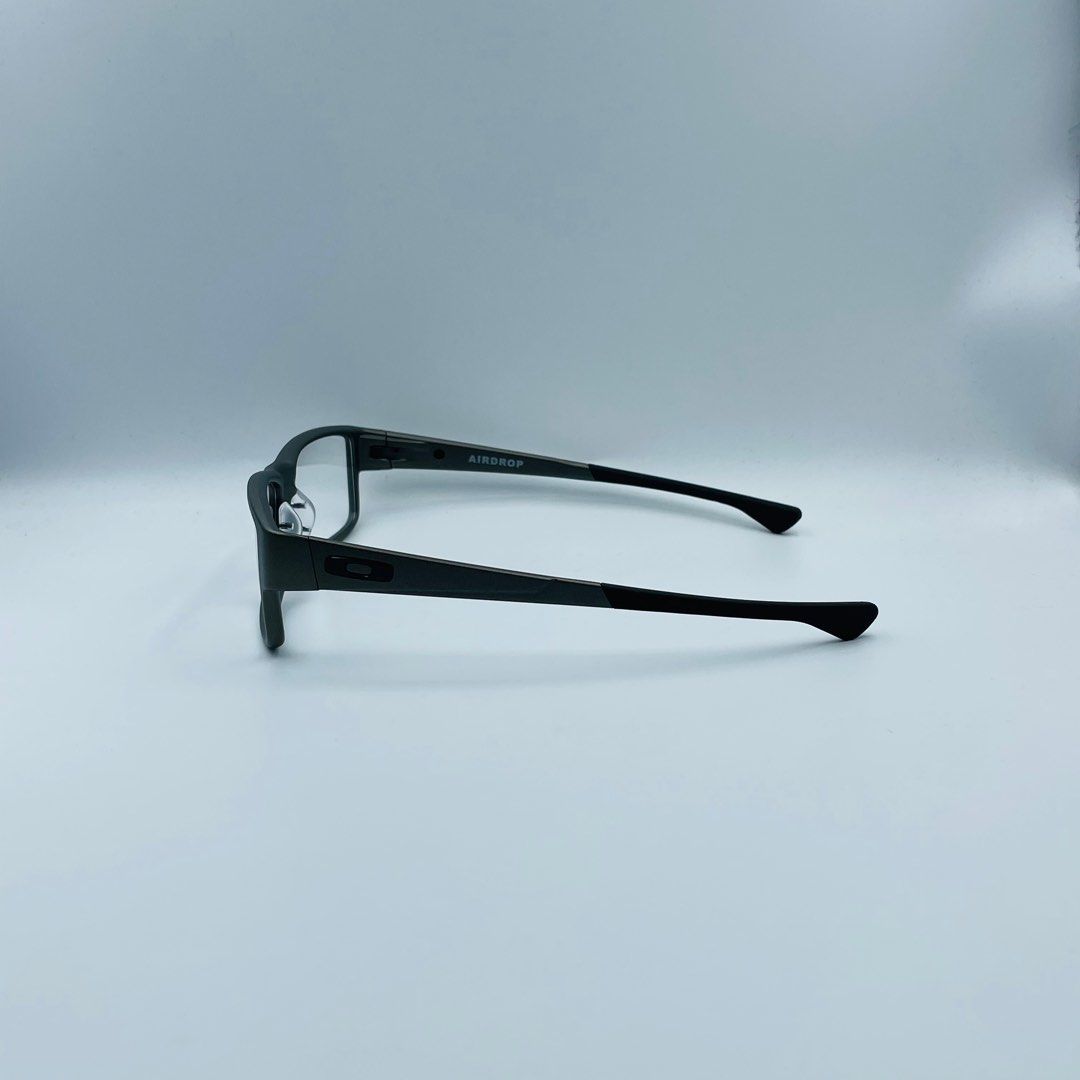 Oakley airdrop satin lead top