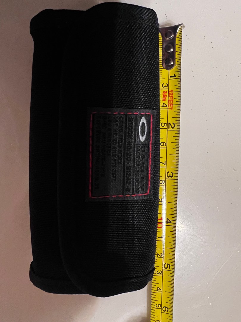 Oakley Cleaning Kit Pouch, Men's Fashion, Watches & Accessories