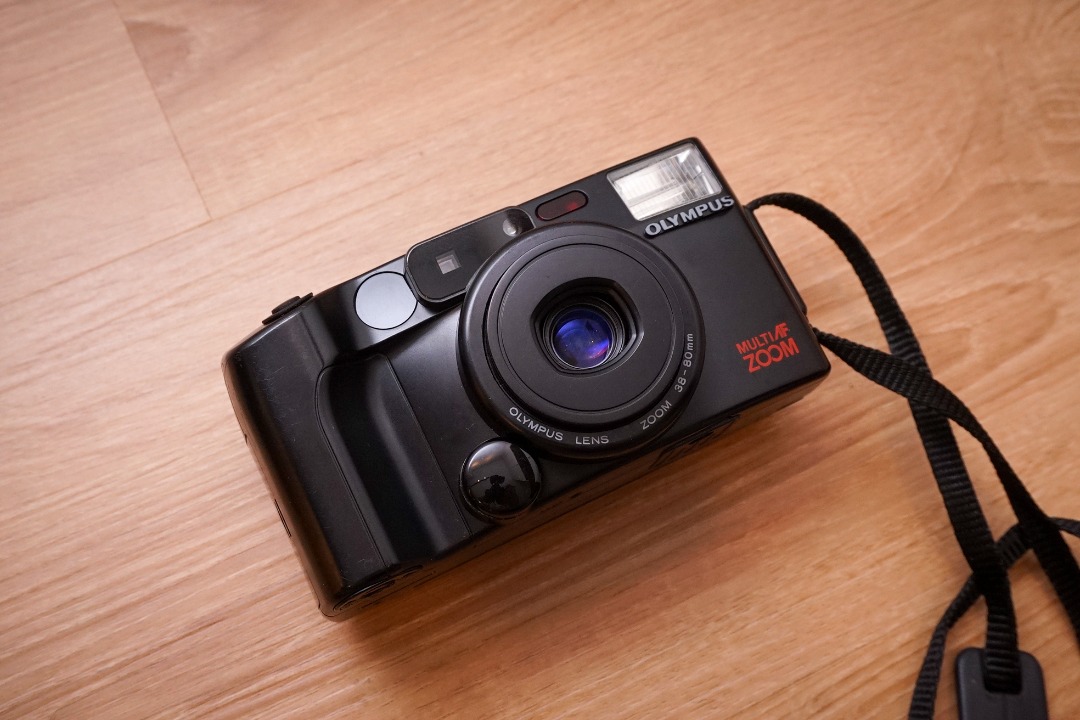 Olympus IZM200/AZ-200 Point & Shoot film camera (As-is