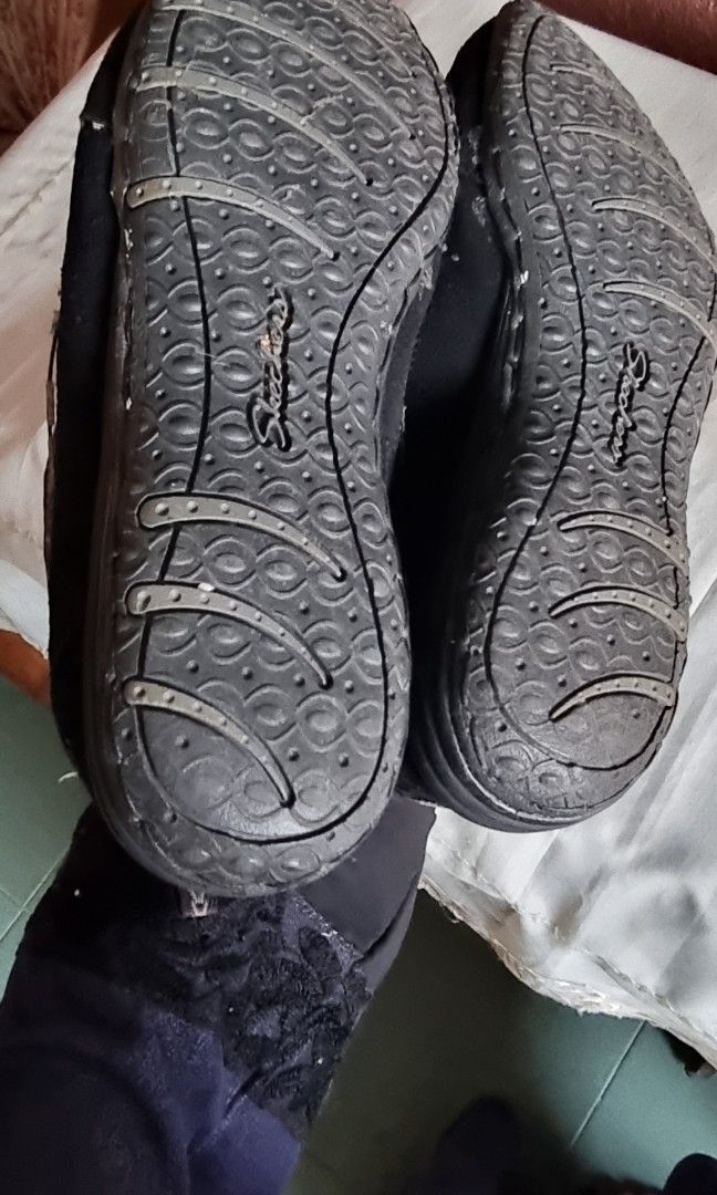 ORIGINAL SKECHERS Women s Fashion Footwear Sneakers on Carousell