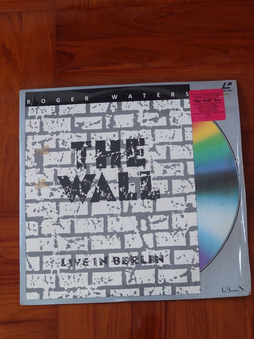 Pink Floyd The Wall Laser Disc, 興趣及遊戲, 音樂、樂器 & 配件, 音樂與媒體 CD 及 DVD