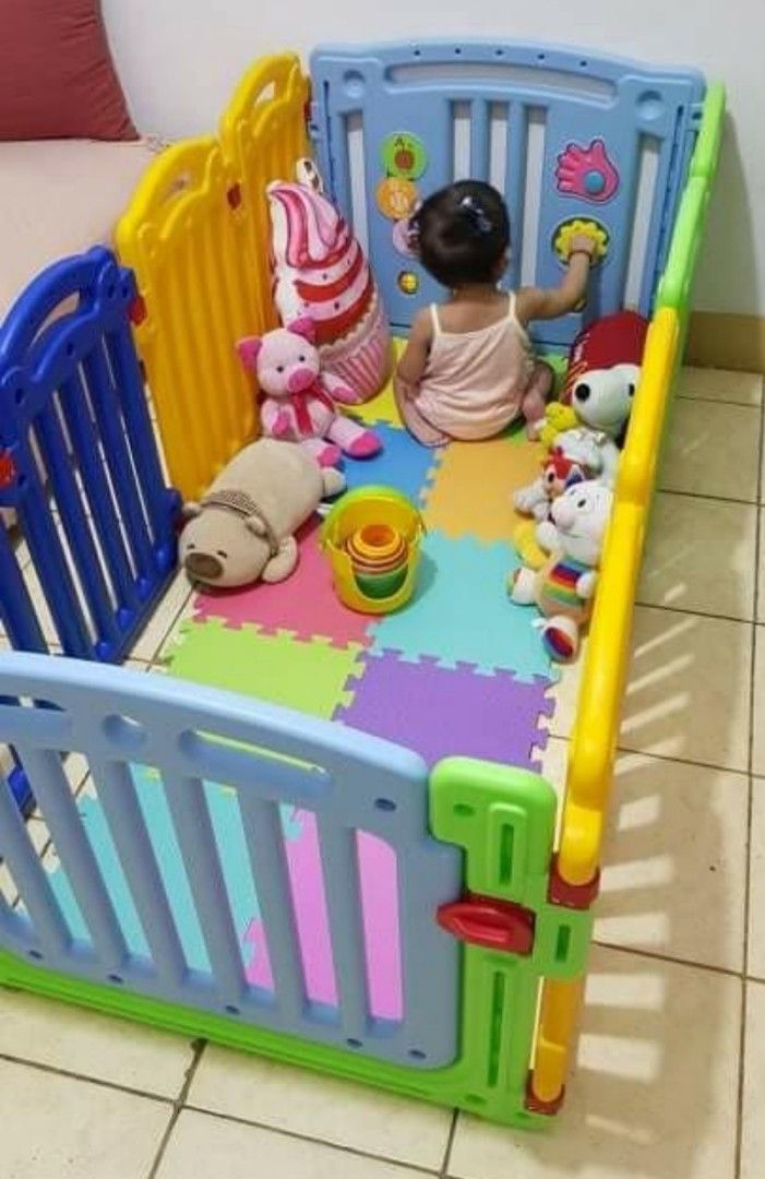 Playpen, Babies & Kids, Baby Nursery & Kids Furniture, Cots & Cribs on