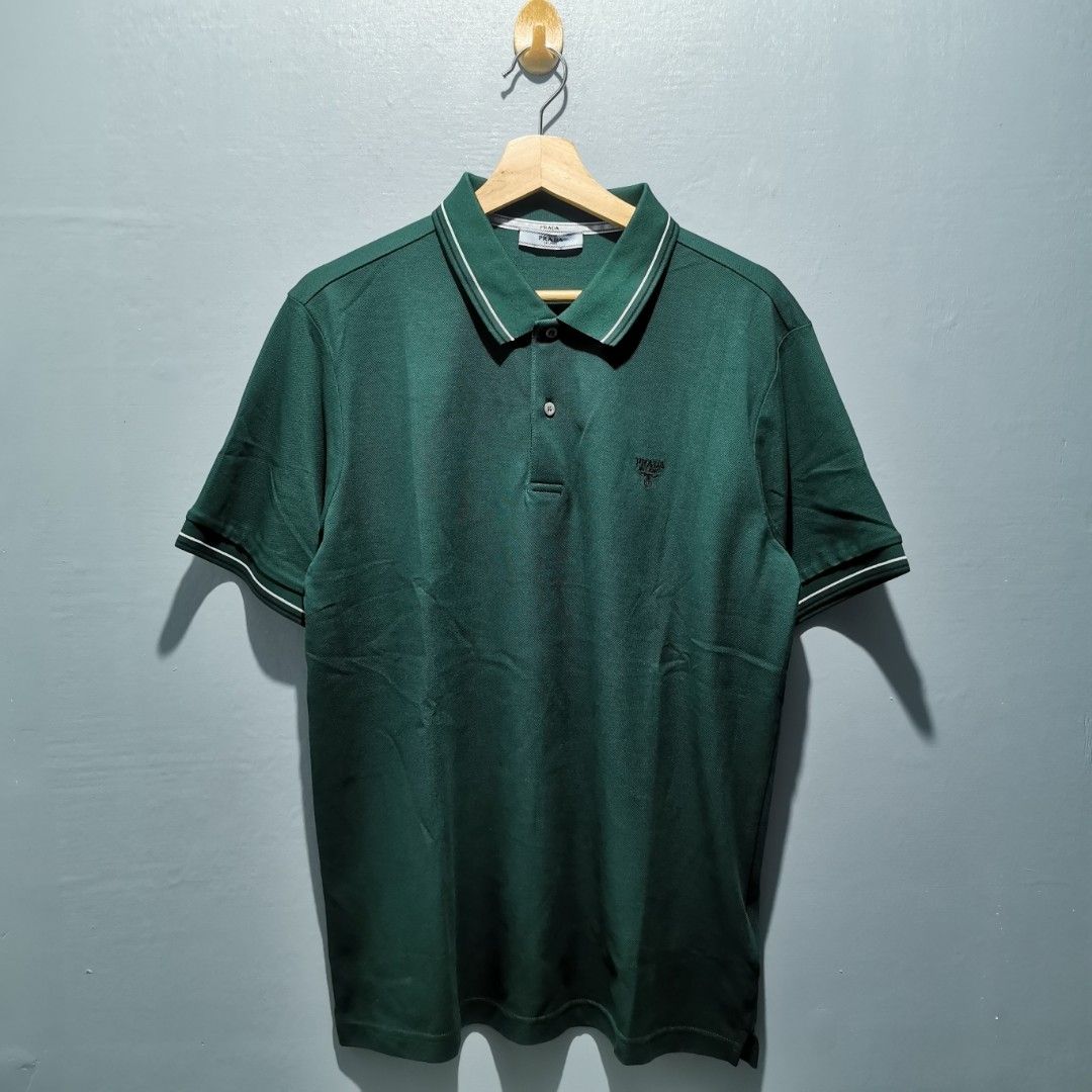 Louis Vuitton Staff Tee, Men's Fashion, Tops & Sets, Tshirts & Polo Shirts  on Carousell