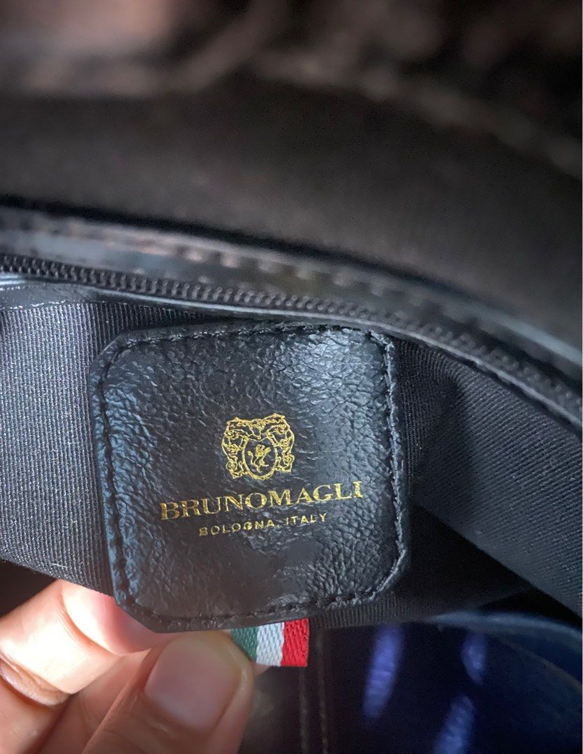 Preloved Bruno Magli Shoulder Bag (Category: Luxury Bags & Wallets) located in Quezon City. Submitted by pixyme (Listing ID 1234655579, Image 3). Description: Preloved Bruno Magli bag in great condition. Leather bag with no tarnishing of hardware..