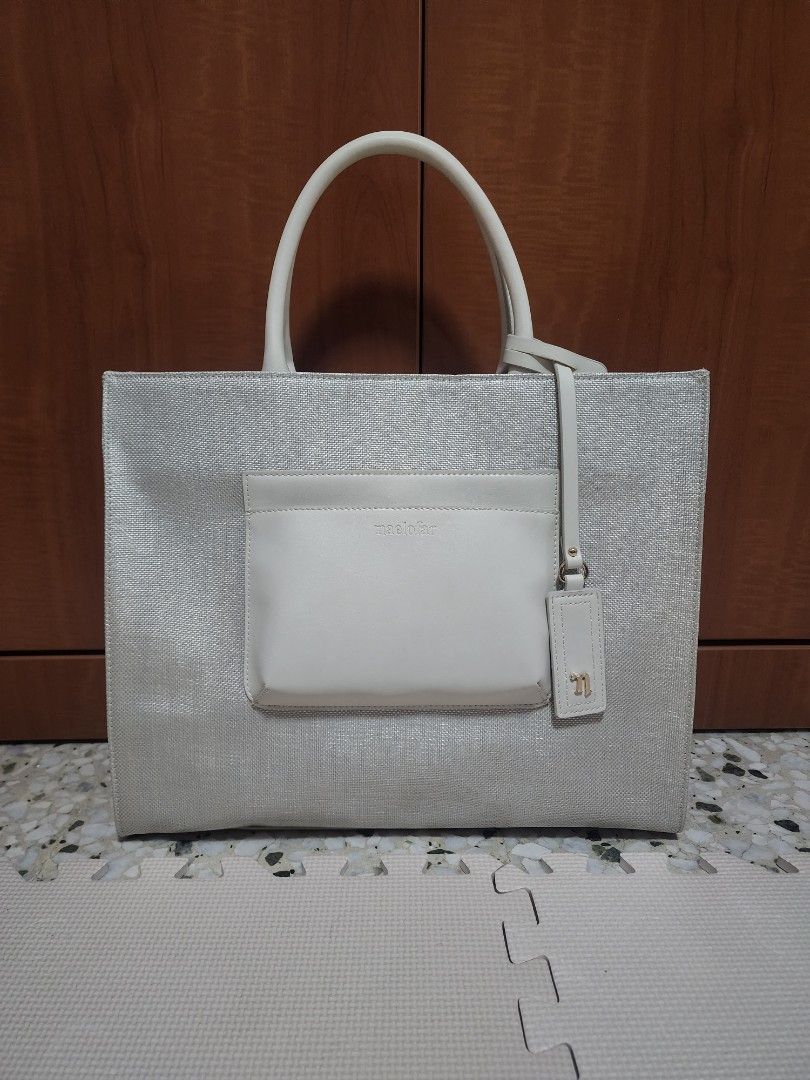 White top raffia bag