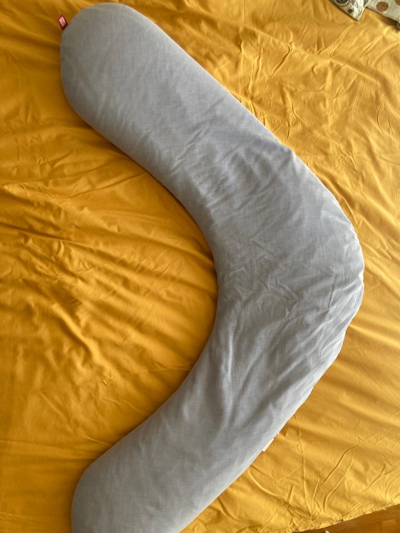 Red Castle maternity pillow, Babies & Kids, Maternity Care on Carousell