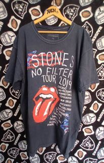 Rollingstone 2019 Tour
Perfectly Fade Shirt
With Crack on Prints
Vintage Vibes