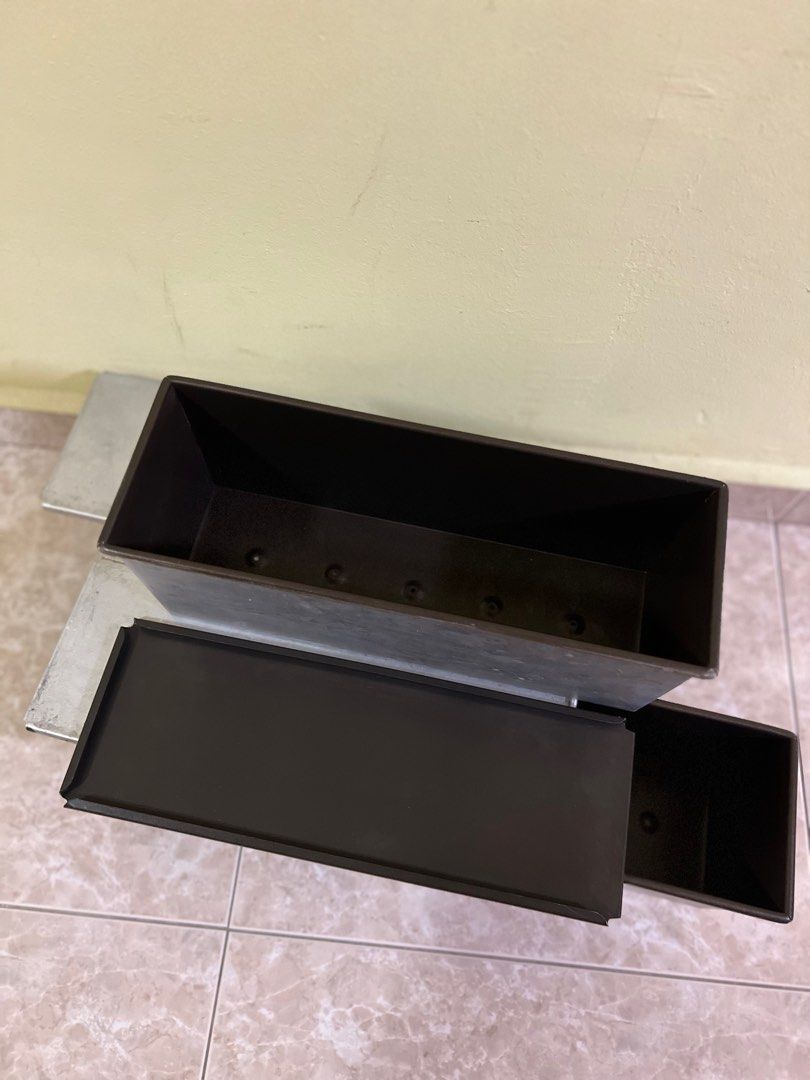 Sanneng 900g loaf Pan（ SN2022 ）with cover, TV & Home Appliances