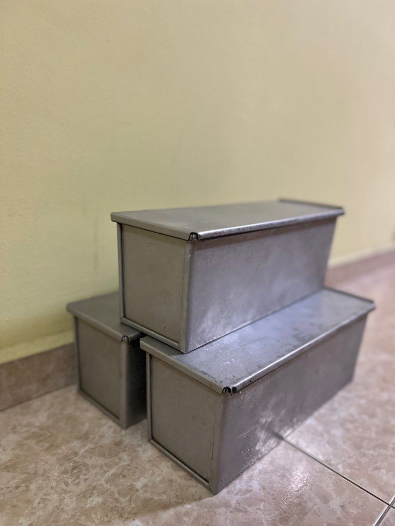 Sanneng 900g loaf Pan（ SN2022 ）with cover, TV & Home Appliances