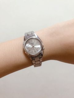 Seiko 5 Watch Women's Working Timeless and Classic 21 Jewels