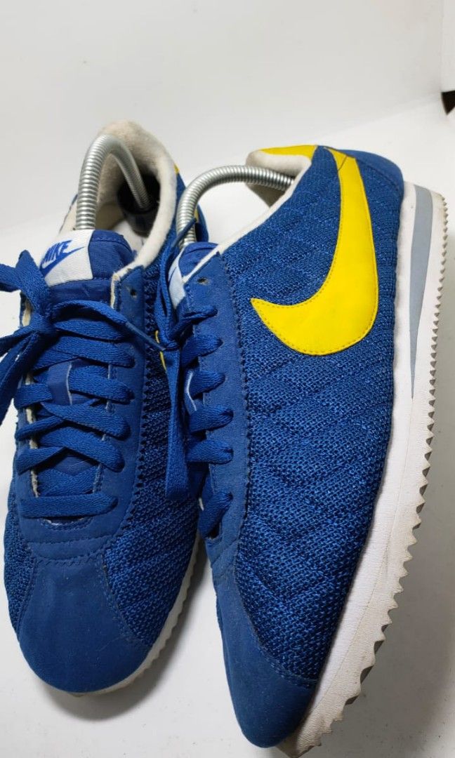 ootd sepatu nike cortez