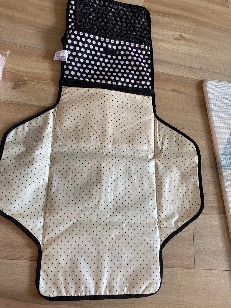 Skip Hop Diaper Changing Mat, Babies & Kids, Bathing & Changing