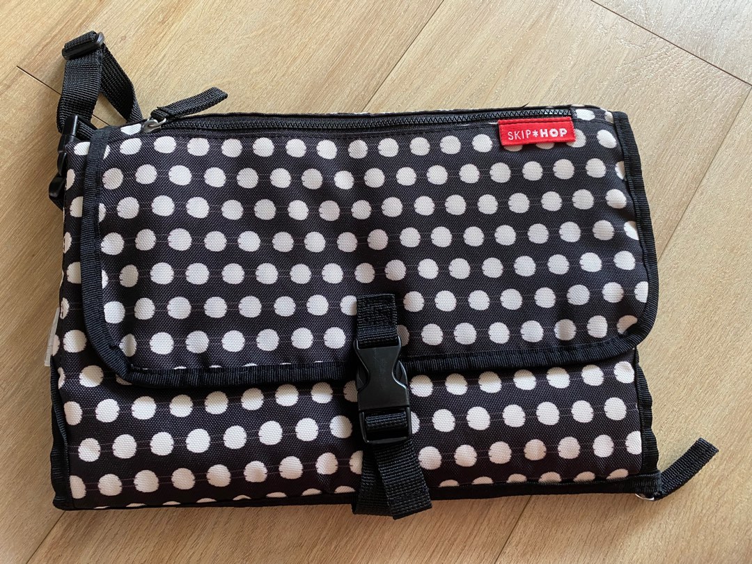 Skip Hop Diaper Changing Mat, Babies & Kids, Bathing & Changing