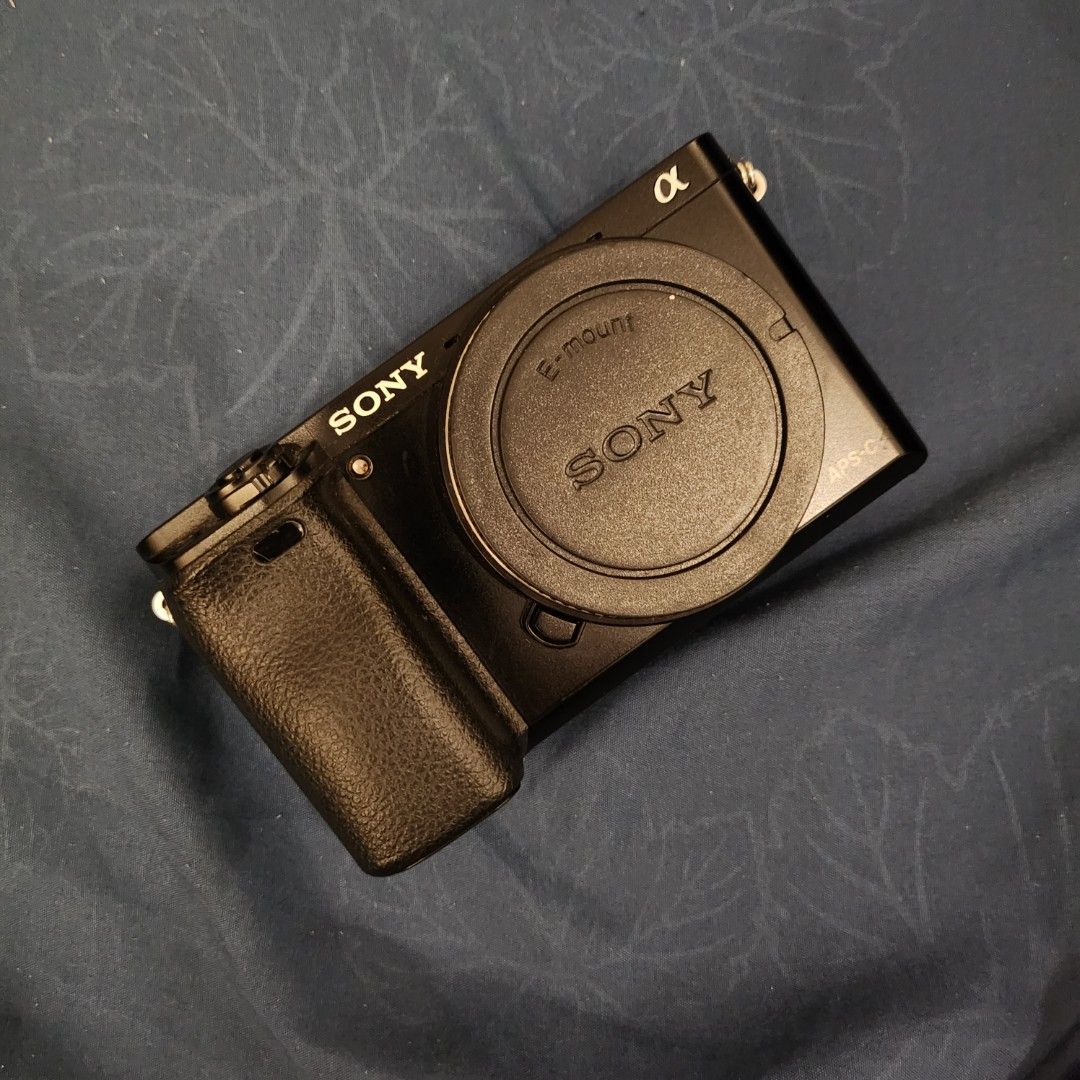 Sony a6000 Body only, Photography, Cameras on Carousell