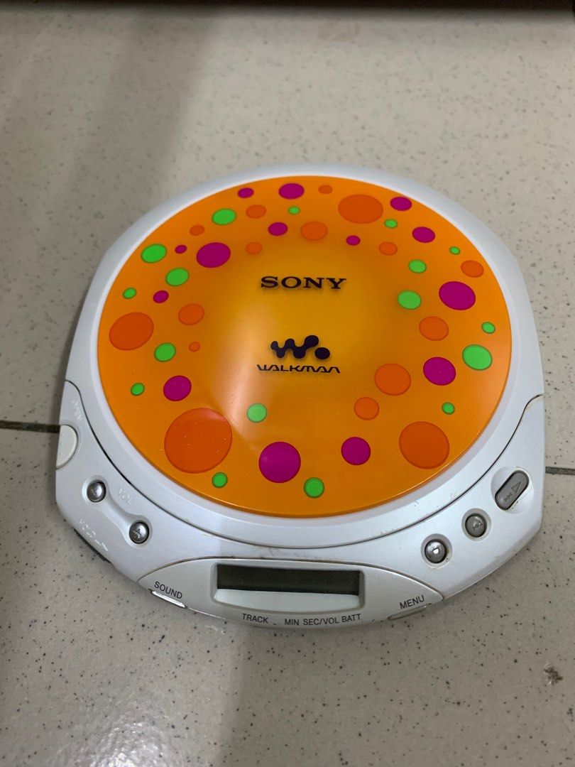 Sony Discman Model No. DEQ550 (Junk item), Audio, Portable Music