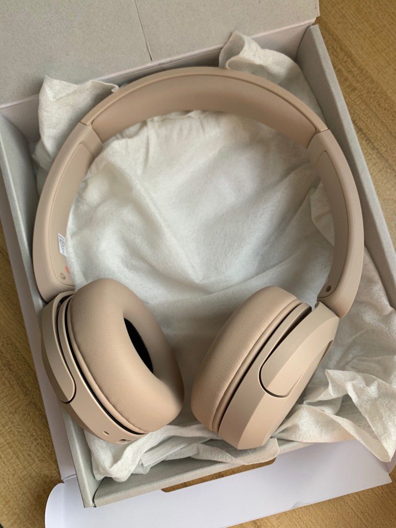 Sony WHCH520 Headphone Beige (np RM215), Audio, Headphones & Headsets