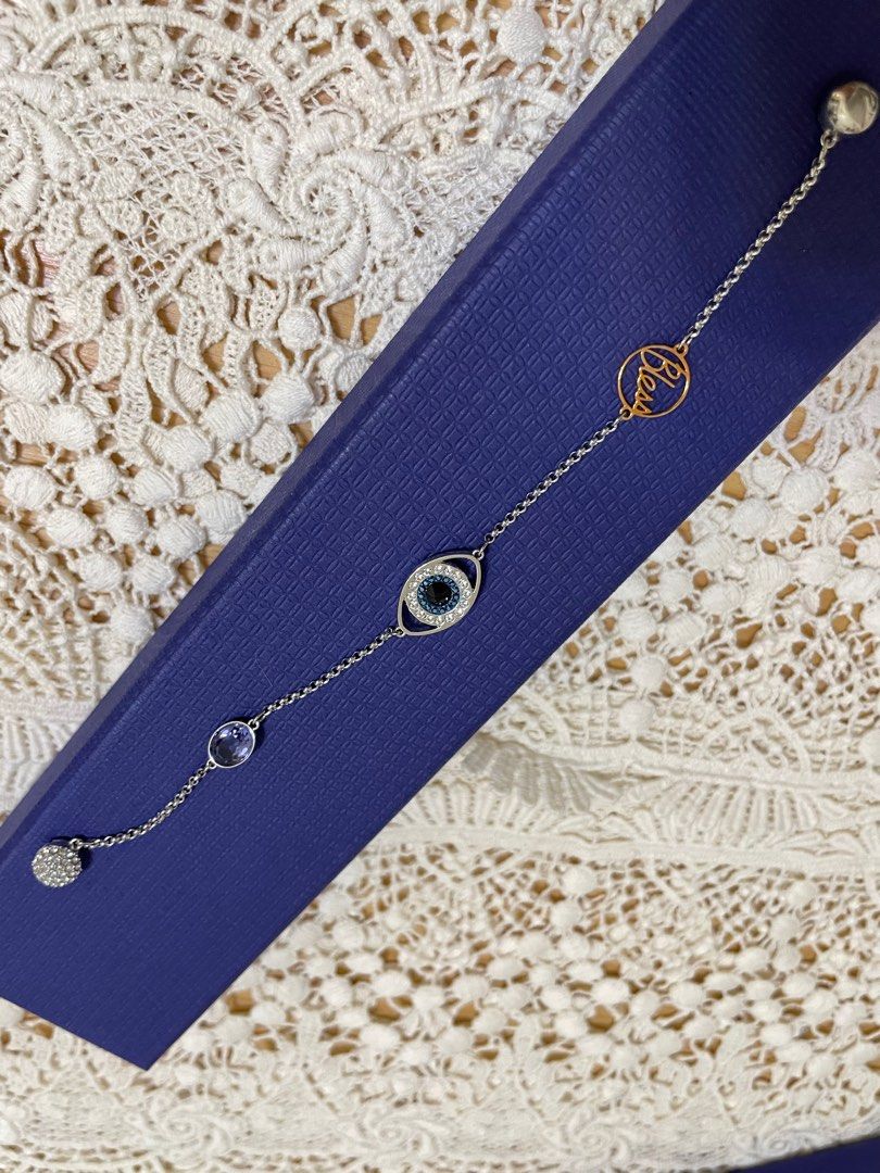 Swarovski bless bracelet hotsell