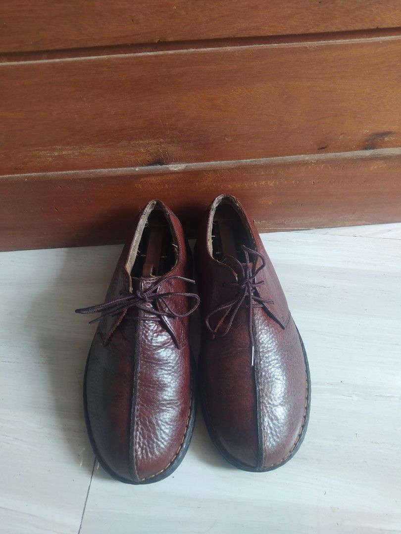 thom mcan earth shoes