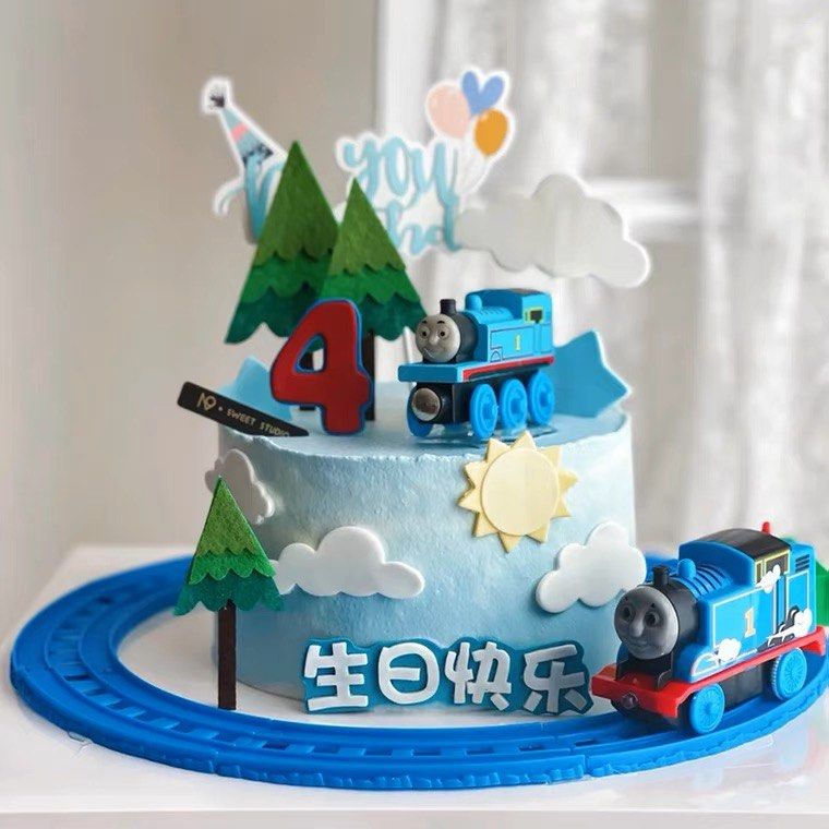 How to make Cake Train Rail Tracks - YouTube