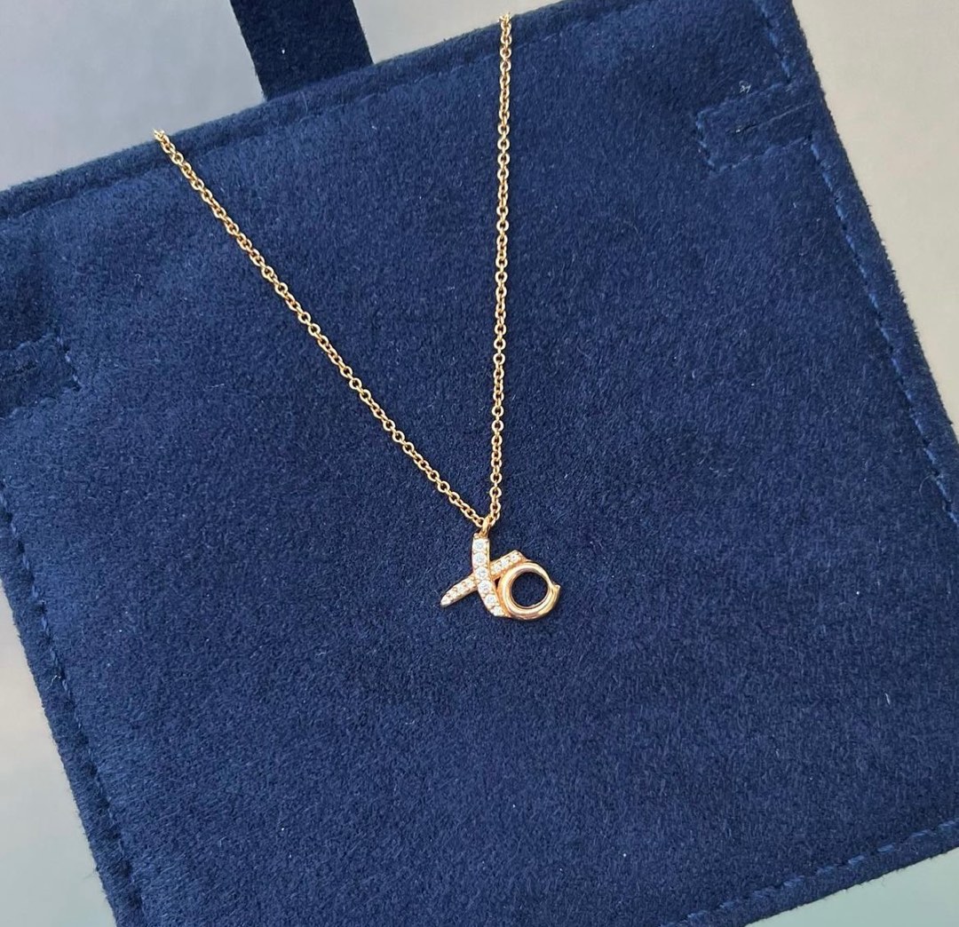 Xo necklace clearance tiffany