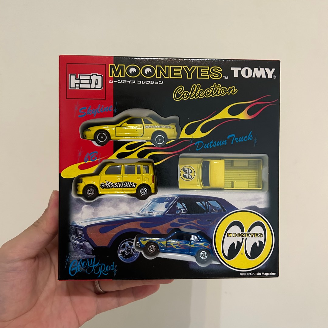 Tomica Mooneyes Collection /Nissan Skyline GT-R R32, Nissan Gloria, Toyota  Bb, Datsun 1300 Truck, Hobbies  Toys, Toys  Games on Carousell