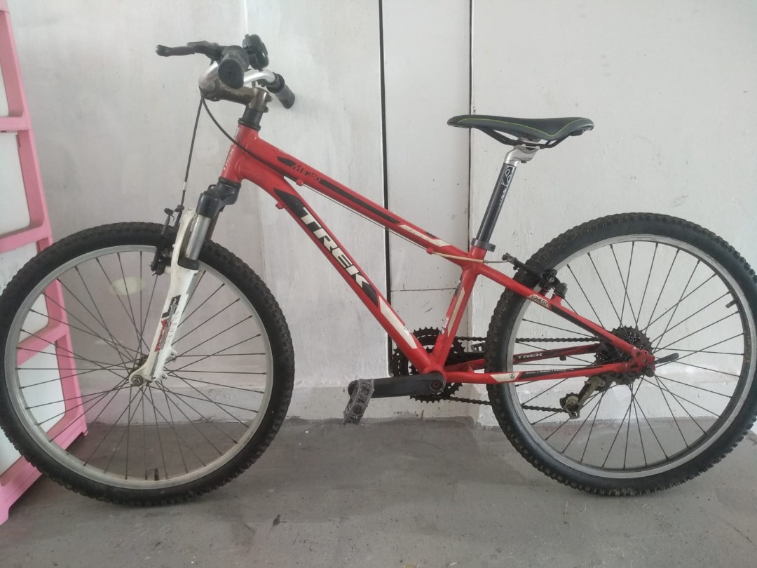 trek mt 240 mtb mountain bike bicycle Sports Equipment Bicycles