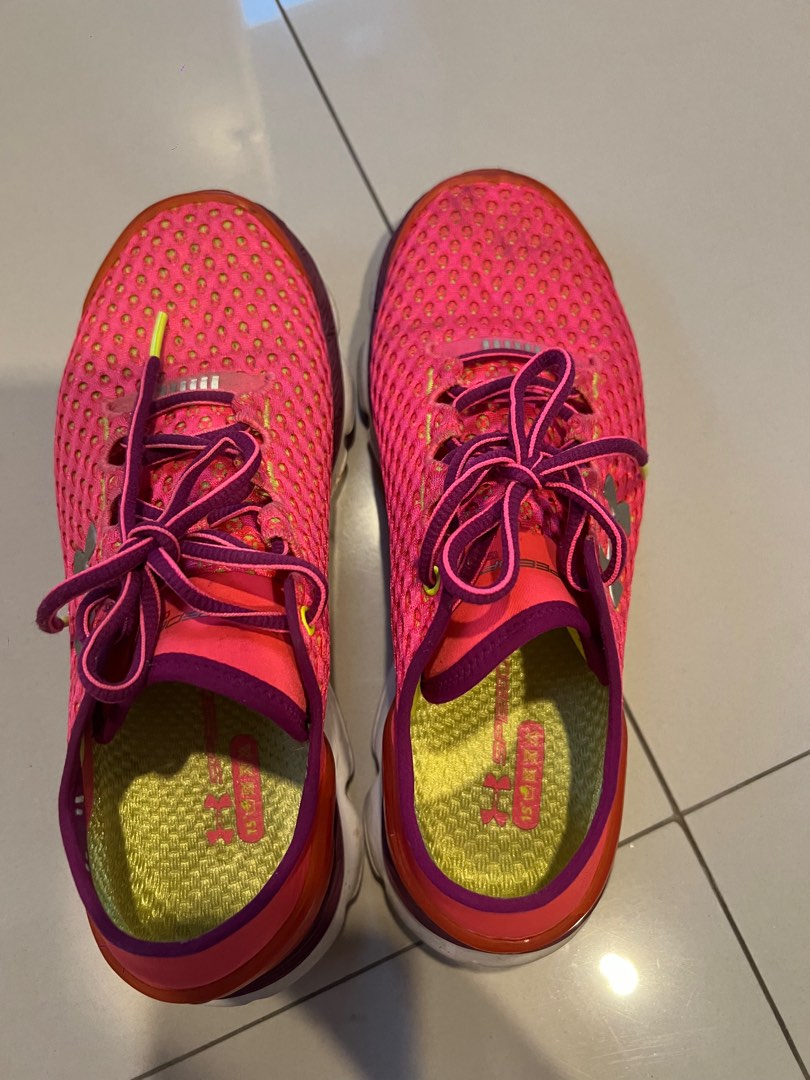 Under armour shoes original on Carousell