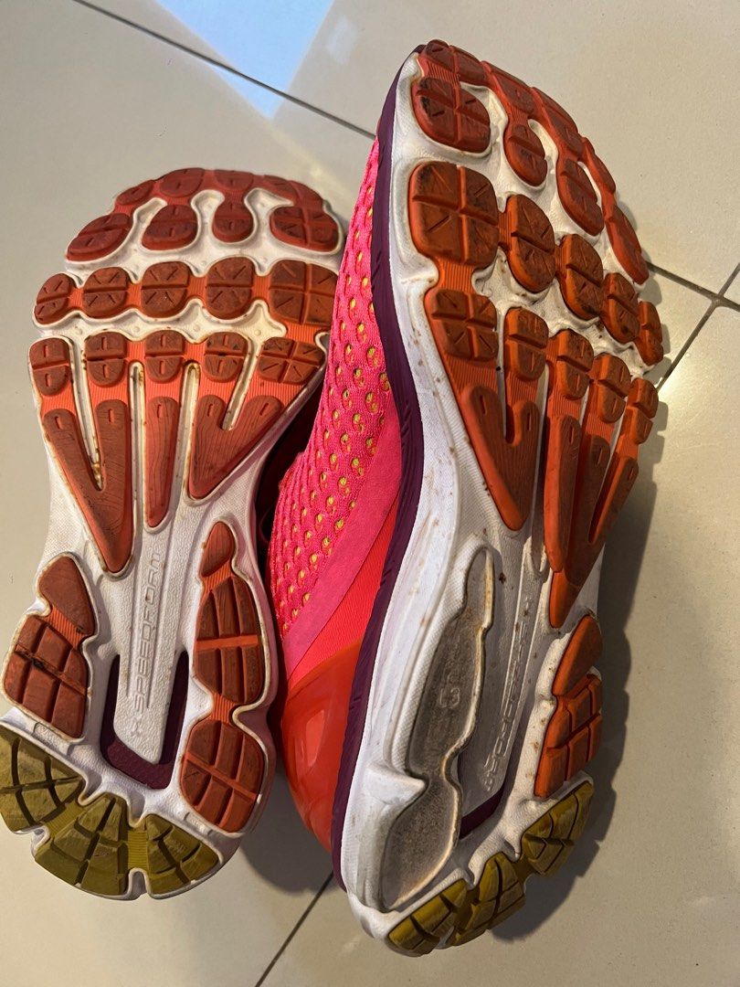 Under armour shoes original on Carousell