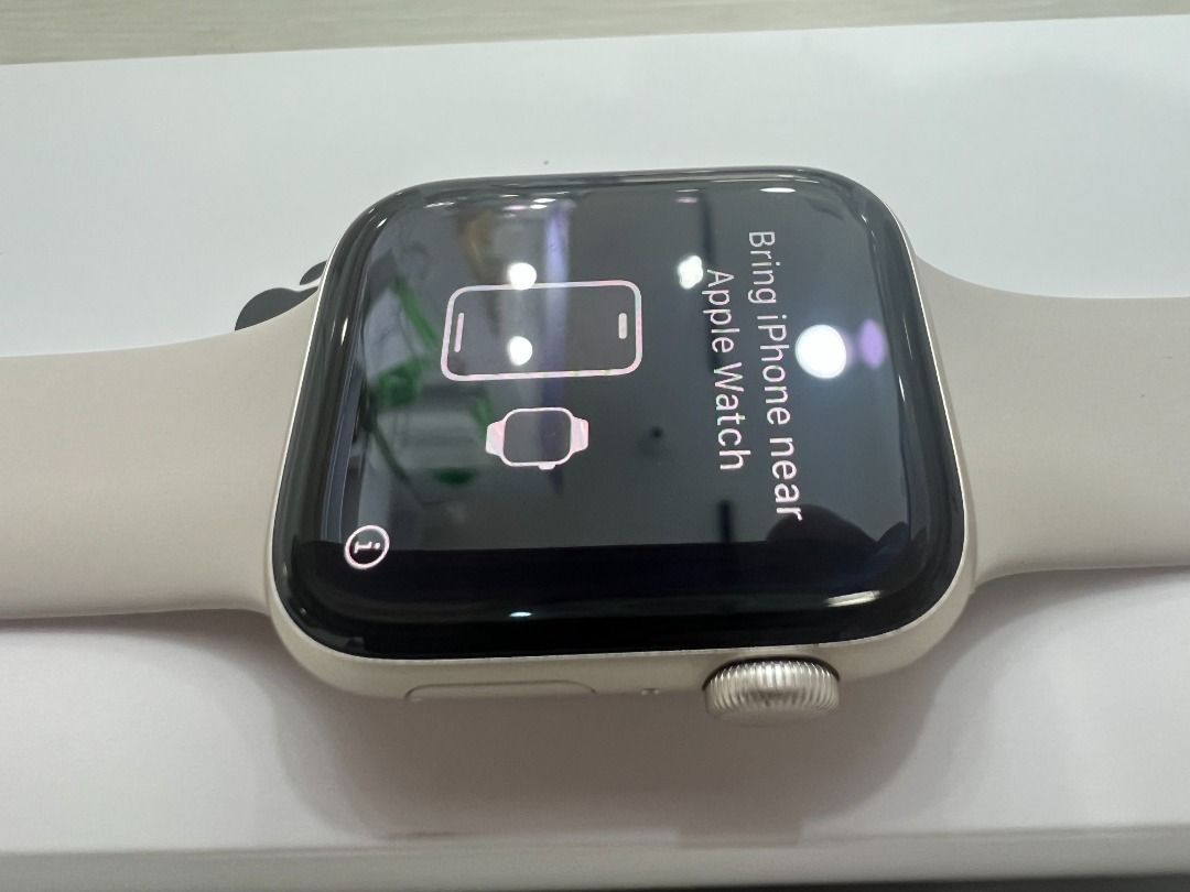 Used Apple Watch SE 2 44mm GPS Starlight Apple warranty till Mar 24
