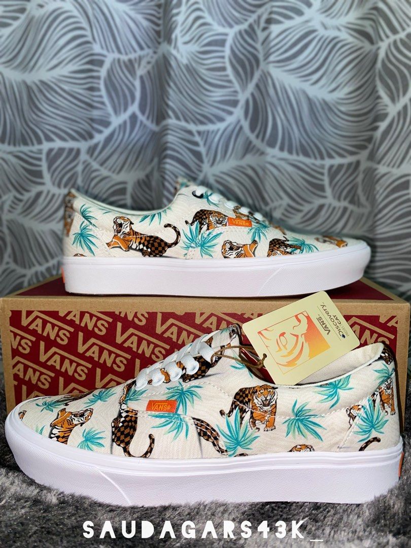 Vans best sale x discovery