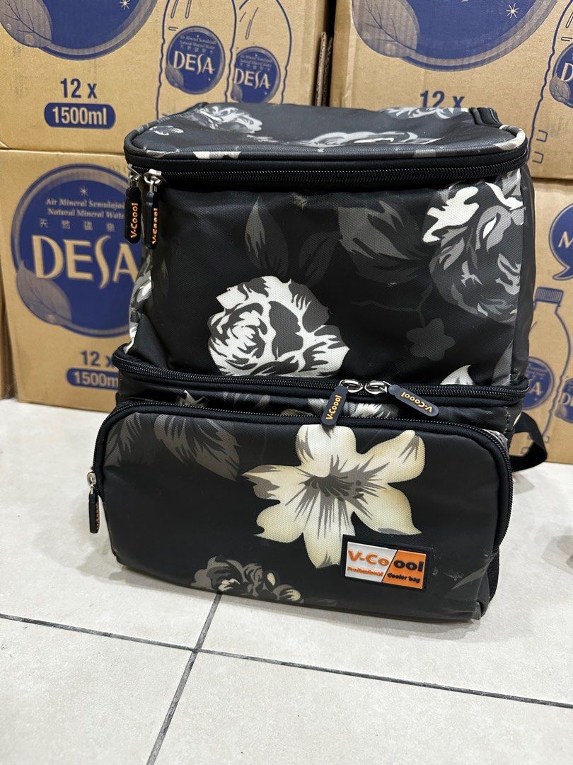 Vcool beg susu milk cooler bag, Women's Fashion, Bags & Wallets