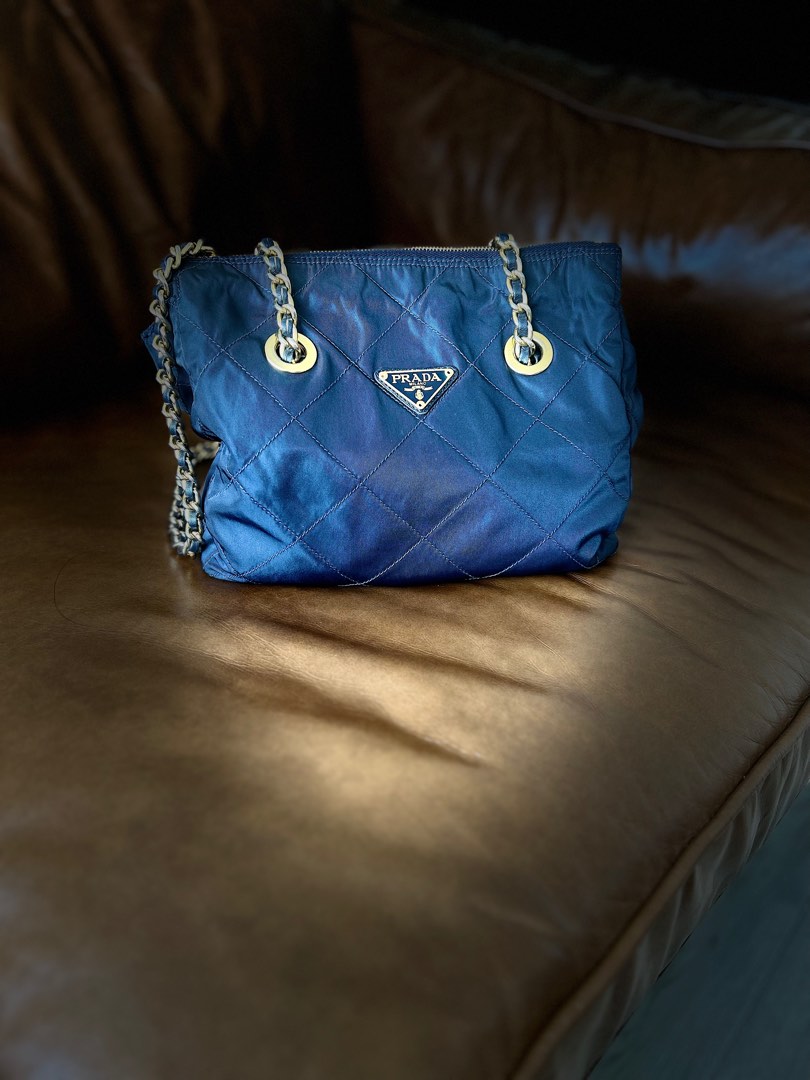 Vintage prada chain bag online