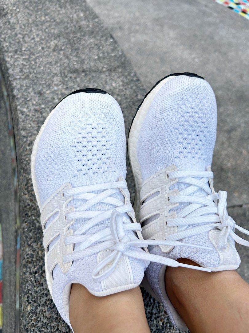 Triple white ultra boost 4.0 on feet online