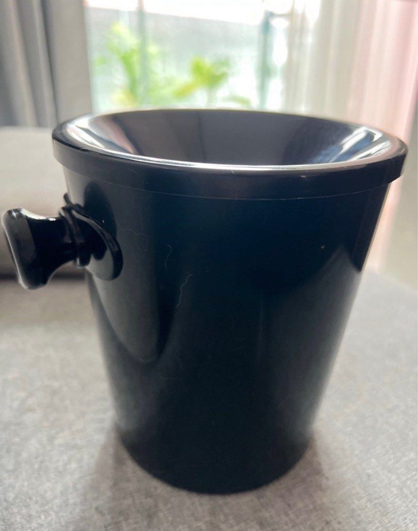 Wine spittoon. Spit bucket, 酒桶 吐酒, TV & Home Appliances, Kitchen