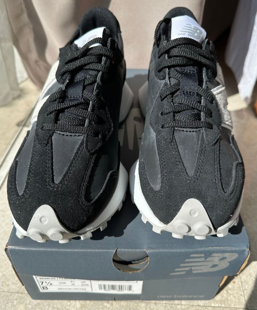 1x BNIB New Balance WS327LW Women's Black Shoes, Women's Fashion, Footwear,  Sneakers on Carousell