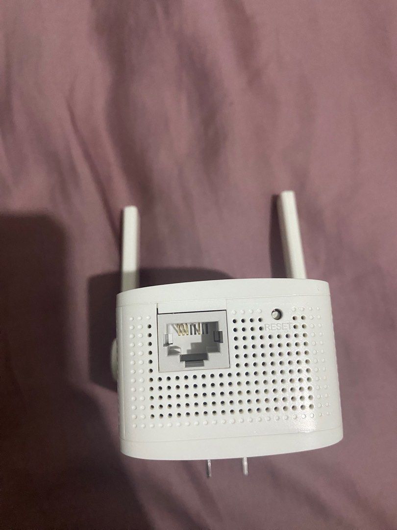 ac750-tp-link-wi-fi-range-extender-re205-on-carousell