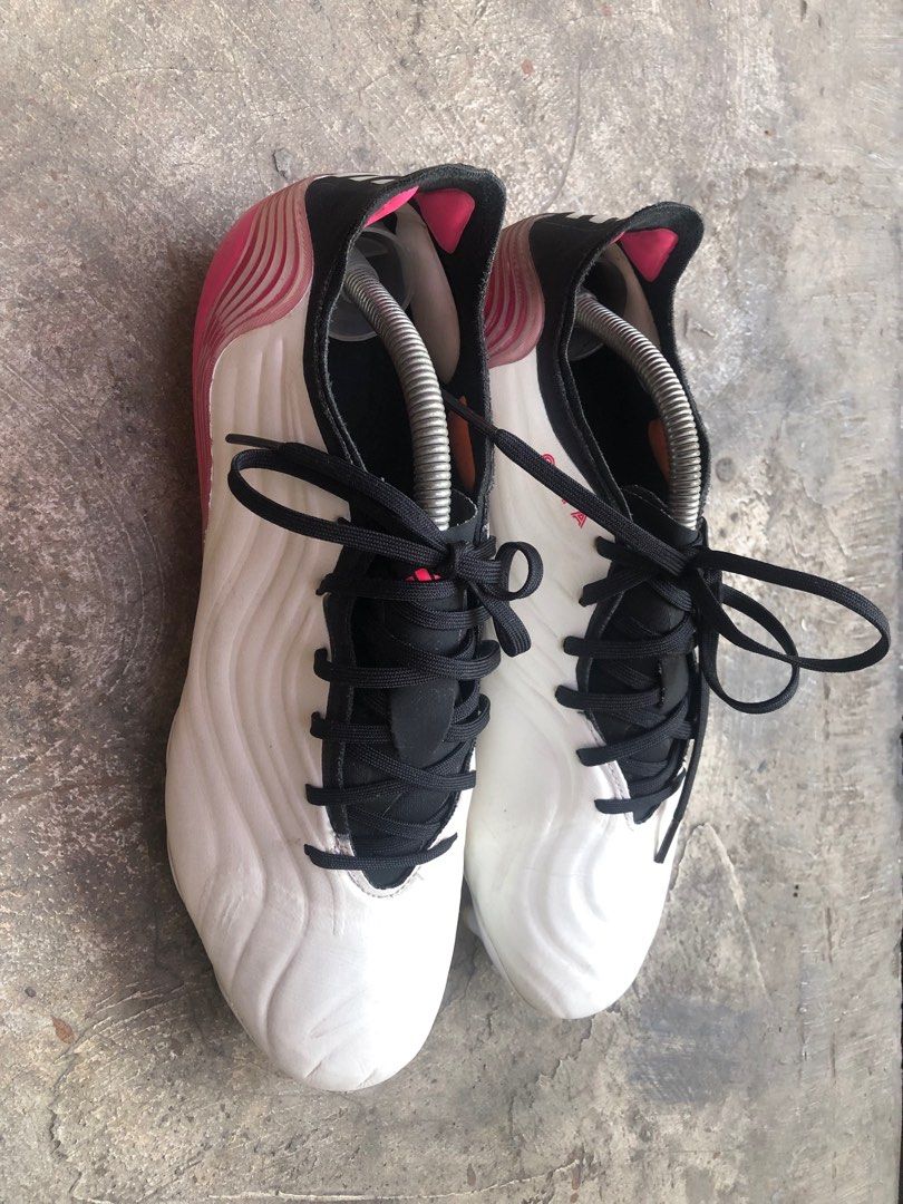 Adidas copa sense .1 fg, Fesyen Pria, Sepatu , Lainnya di Carousell