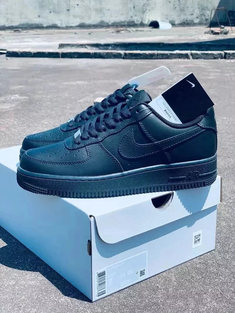 Air force 1 black 07 top