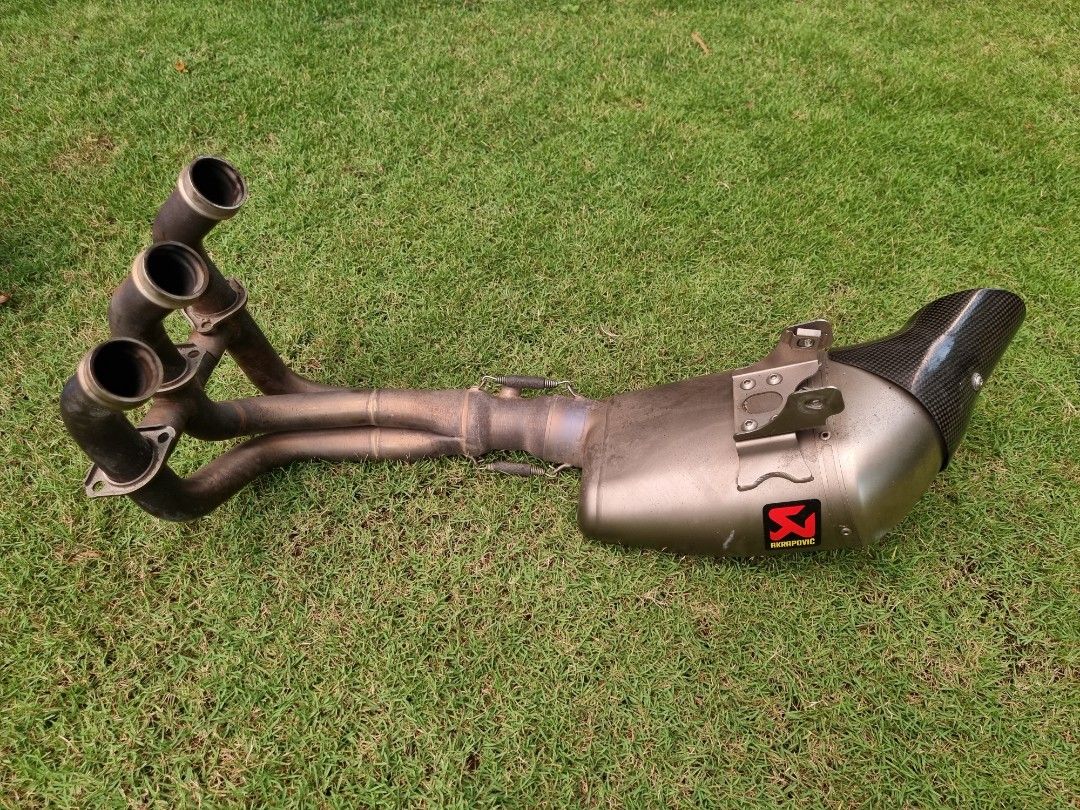 Tracer 900 akrapovic exhaust discount